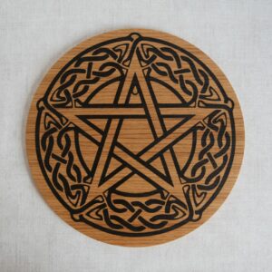 Pentagramme en bois – Motif Celtique – 35cm