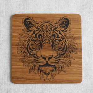Tigre – Gravure laser sur Chêne – Taille M