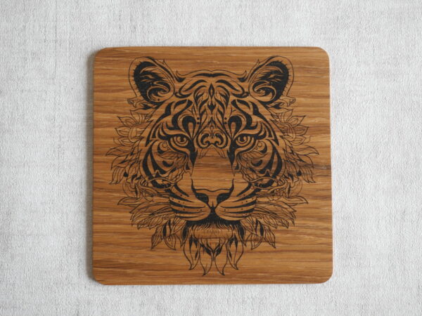 Tigre - Gravure laser sur Chêne - Taille M