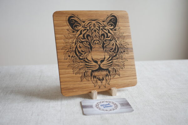Tigre - Gravure laser sur Chêne - Taille M – Image 2