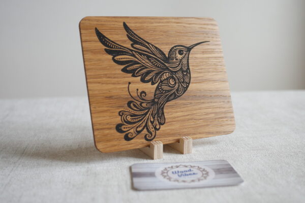 Colibri- Gravure laser sur Chêne - Taille M – Image 2